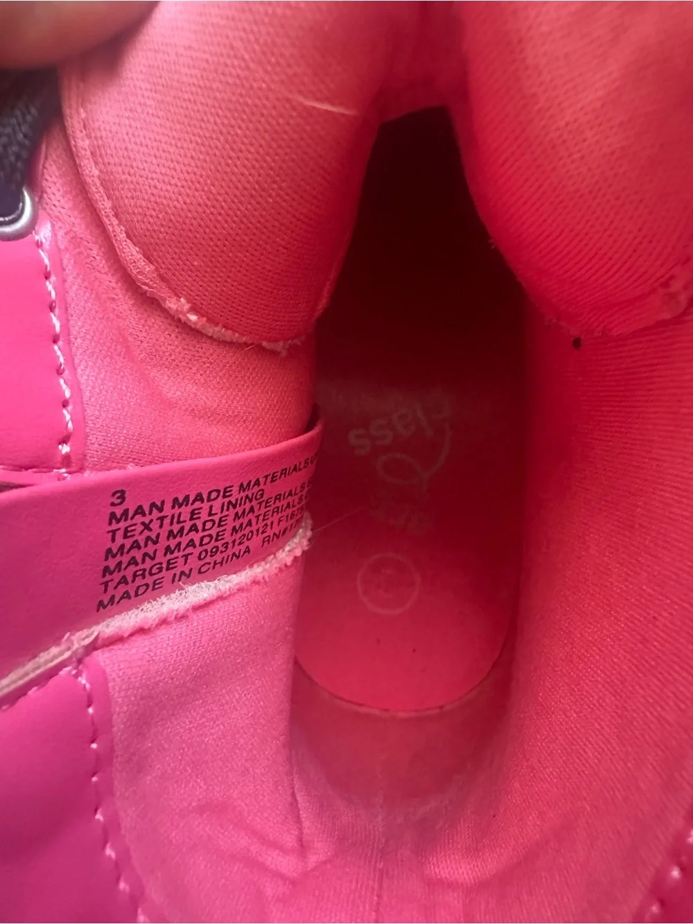 art class vibrant pink